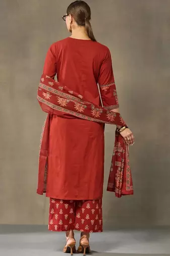 women ethnic motifs printed regular cotton kurta with trousers & with dupatta
