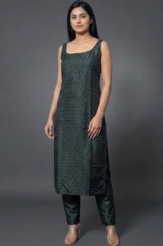 women shoulder straps straight kurta with trousers