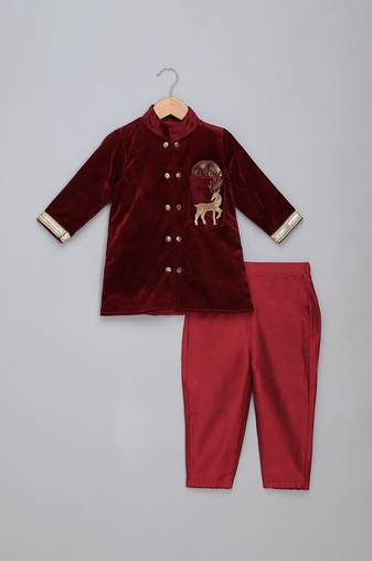 Maroon embroidered velvet Men Bandhgala and Pant