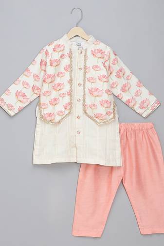 Off white floral printed cotton silk Men Kurta Set