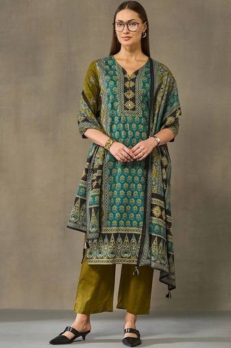 women ethnic motifs printed regular cotton kurta with trousers & with dupatta