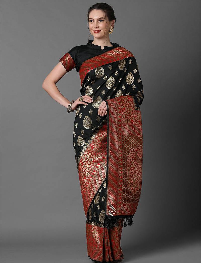 black floral woven design zari banarasi saree