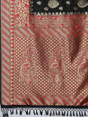 black floral woven design zari banarasi saree 4