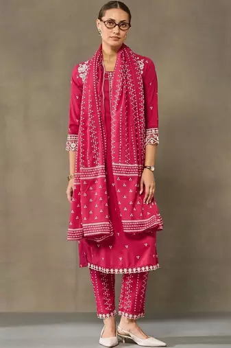 women ethnic motifs embroidered regular thread work cotton kurta with trousers & with dupatta