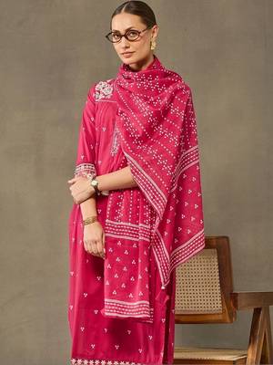 women ethnic motifs embroidered regular thread work cotton kurta with trousers & with dupatta 4