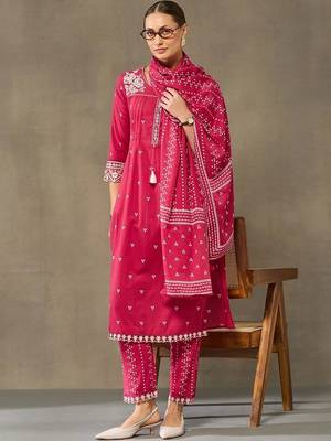 women ethnic motifs embroidered regular thread work cotton kurta with trousers & with dupatta 6