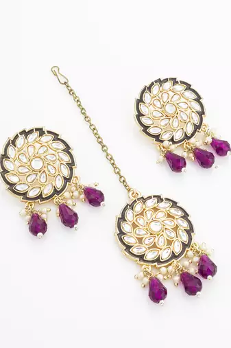 Purple kundan choker necklace set with earrings and maangtika