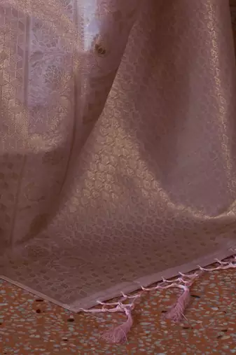mauve woven design zari banarasi saree