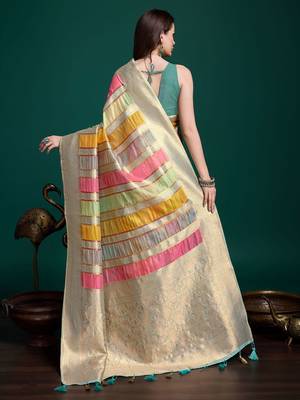 grey woven design zari organza saree 2