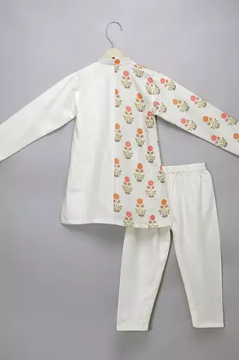 Off white floral printed cotton silk Men Kurta Set