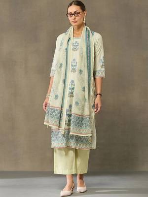women ethnic motifs printed regular kurta with trousers & with dupatta 1