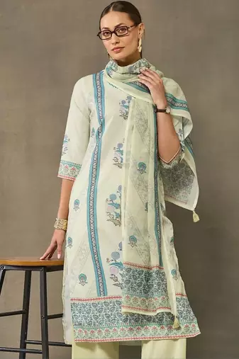 women ethnic motifs printed regular kurta with trousers & with dupatta