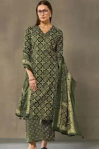 women ethnic motifs printed regular cotton kurta with palazzos & with dupatta