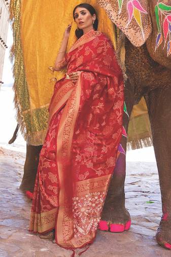 red red & gold-toned woven design zari silk blend banarasi saree