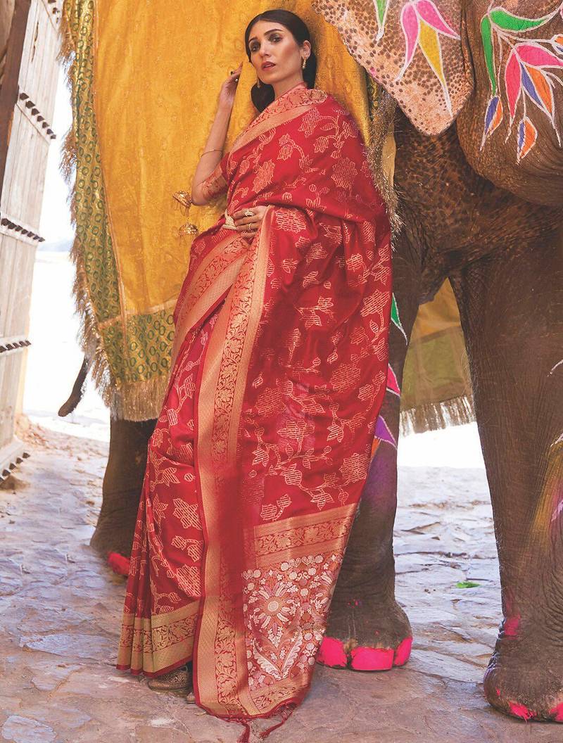 red red & gold-toned woven design zari silk blend banarasi saree