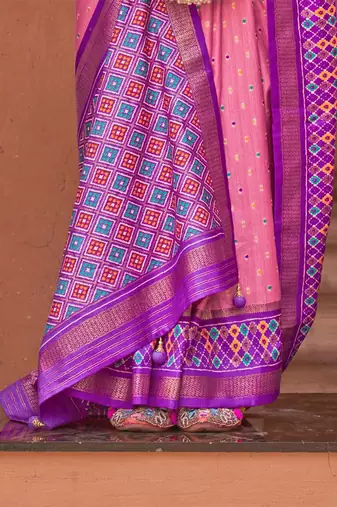 pink pink & gold-toned ethnic woven design zari patola saree