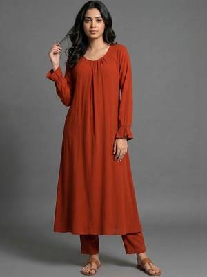 women regular kurta with trousers 1