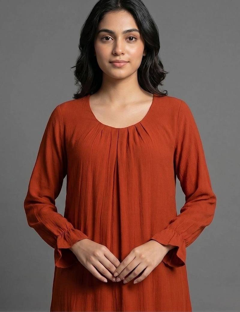 women regular kurta with trousers