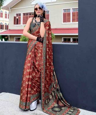 maroon floral printed satin saree 2