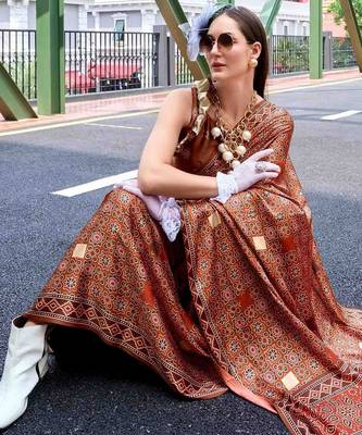 brown ethnic motifs printed saree 4