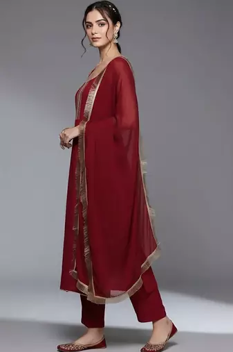 women ethnic motifs regular silk crepe kurta with trousers & with dupatta