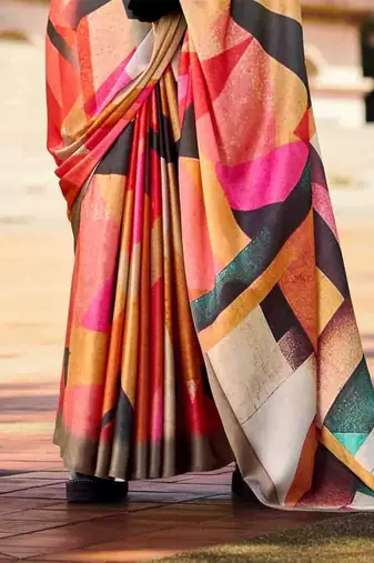 pink colourblocked saree with blouse piece