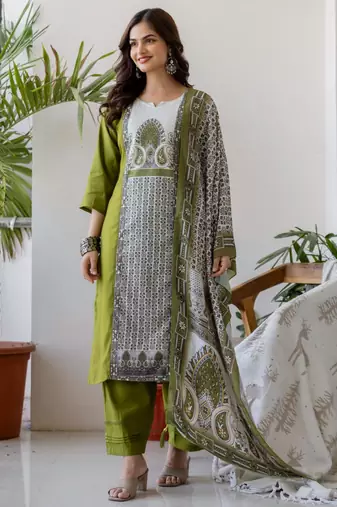 Green silk blend printed kurta set