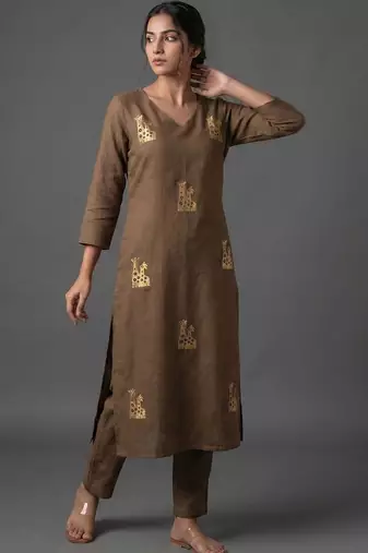 women animal printed regular kurta with trousers