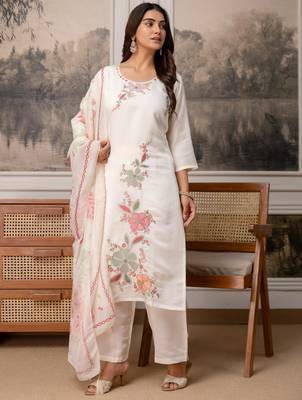 White silk blend embroidered kurta set 2