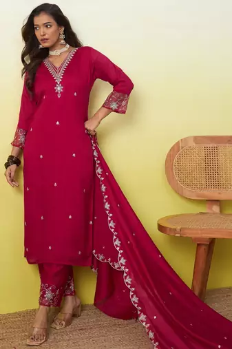 Pink silk blend embroidered kurta set