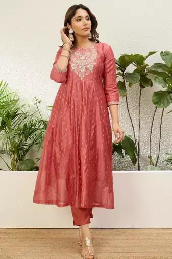 Peach chanderi embroidered kurta set