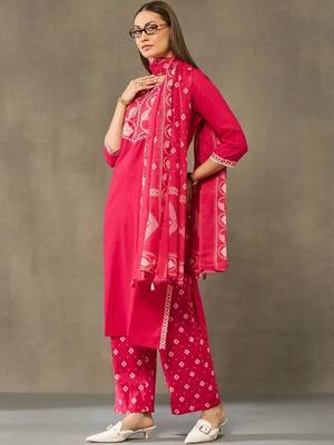women embroidered regular thread work cotton kurta with palazzos & with dupatta 2