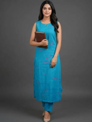 women ethnic motifs embroidered regular thread work kurta with trousers 7