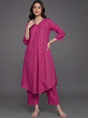 women regular kurta with trousers 1
