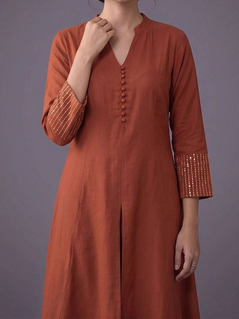 women regular thread work kurta with trousers