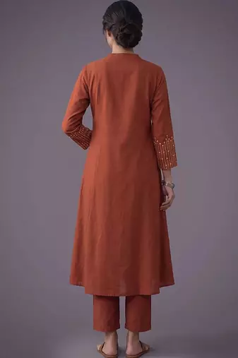 women regular thread work kurta with trousers