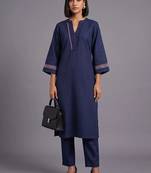 women embroidered regular thread work kurta with trousers