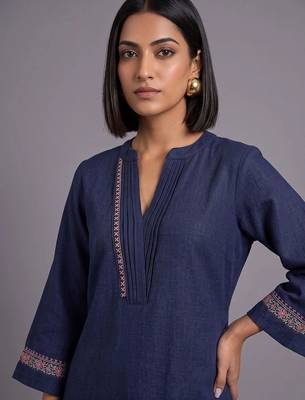 women embroidered regular thread work kurta with trousers 2