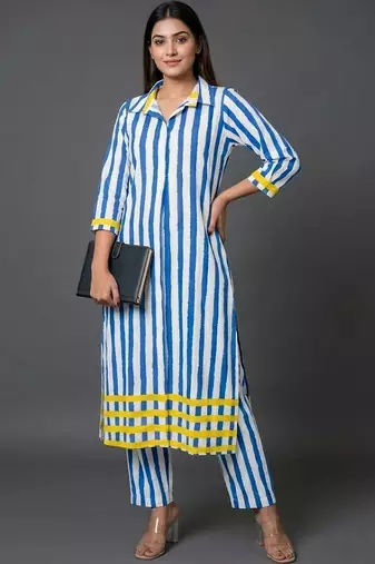 women printed regular kurta with trousers