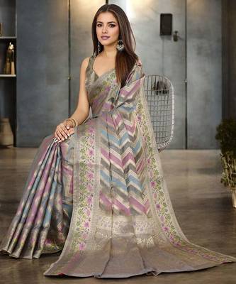 grey leheriya woven design zari banarasi saree with unstitched blouse piece 4