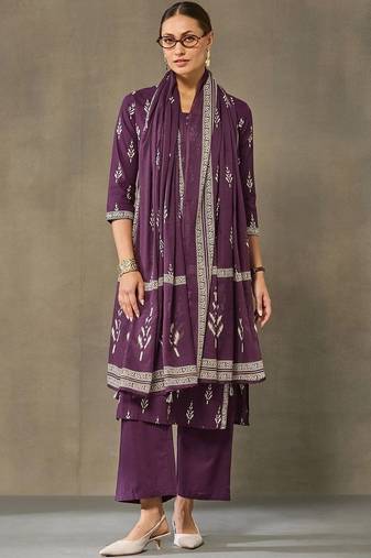 women ethnic motifs printed regular cotton kurta with trousers & with dupatta