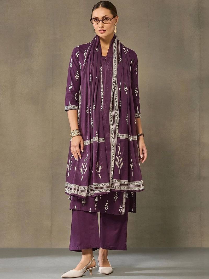 women ethnic motifs printed regular cotton kurta with trousers & with dupatta