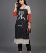women printed regular kurta with trousers