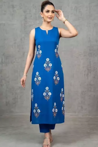 women floral printed regular kurta with trousers
