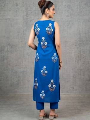 women floral printed regular kurta with trousers 3