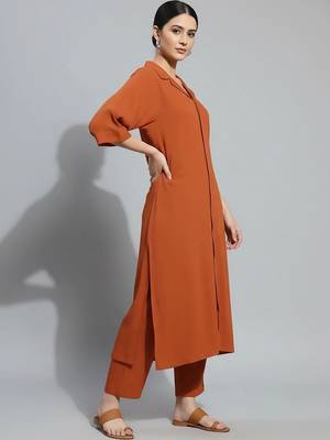 women regular silk crepe kurta with trousers 5