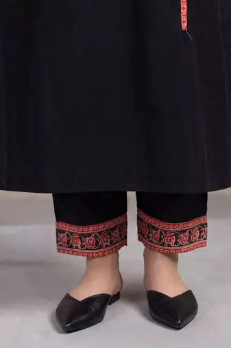 women printed regular cotton kurta with trousers & with dupatta