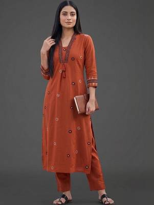 women ethnic motifs embroidered regular mirror work kurta with trousers 5