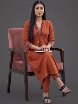 women ethnic motifs embroidered regular mirror work kurta with trousers 6