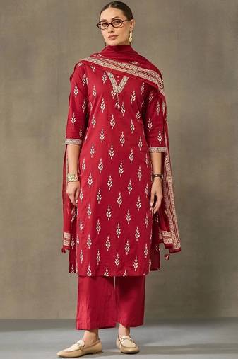women ethnic motifs printed regular cotton kurta with trousers & with dupatta